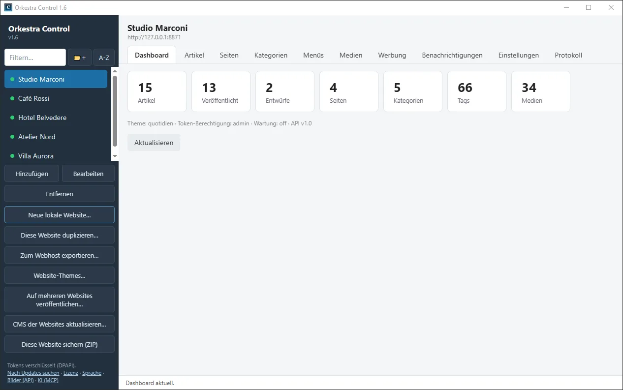 Das Fenster von Orkestra Control: links die Liste der verwalteten Websites, jede mit ihrem Statuspunkt; rechts das Dashboard der ausgewählten Website mit der Zahl ihrer Artikel, Seiten, Kategorien und Medien.